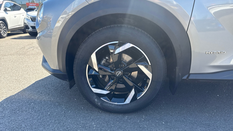 Nissan Juke 1.6 Hybrid N-Connecta 5dr Auto Hybrid Hatchback